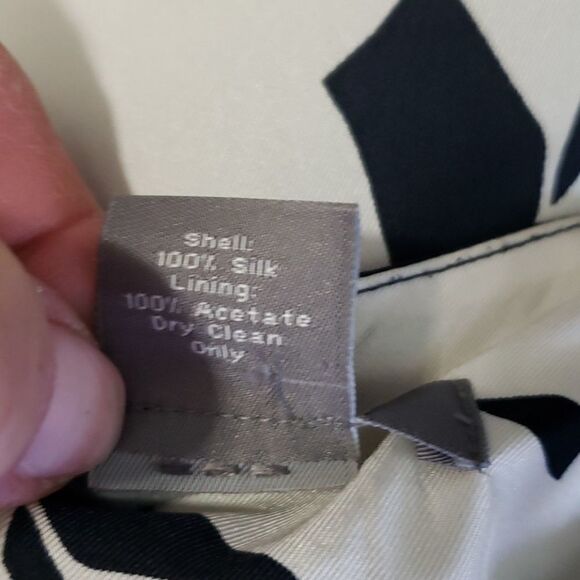 Ann Taylor Silk A line floral skirt - Picture 6 of 6